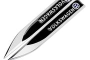 2PCS Metal Alloy Car Body Side Wing Fender Decoration Stickers For Volkswagen VW R Line R32 Touareg Passat Polo 4 Motion MTM