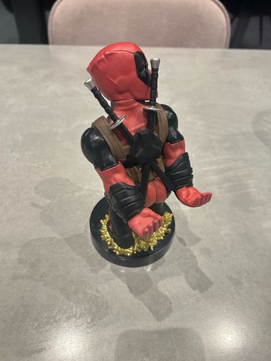 Deadpool controller holder