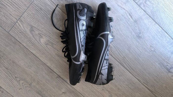 Nike Mercurial Vapor 13 Pro FG  Size 8