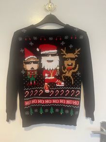 Kids Christmas jumper Age 7-8