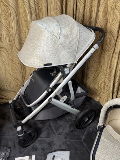 Uppababy Vista V2 travel system