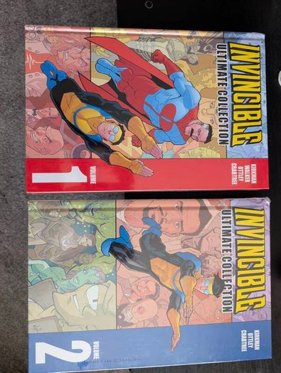 Invincible: Ultimate Collection Volume 1 & 2