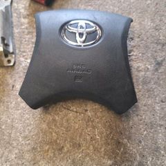 Toyota Hilux airbags