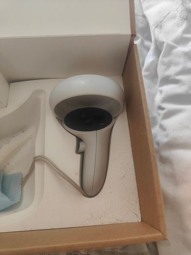 Oculus  Quest