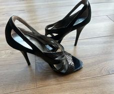 Guess Black Heels Size 35 Eu 5.5 Uk