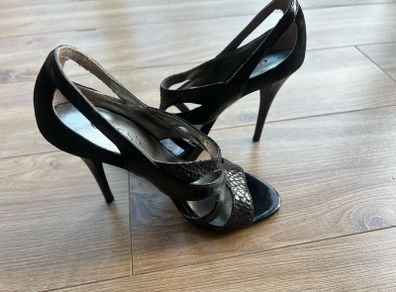 Guess Black Heels Size 35 Eu 5.5 Uk
