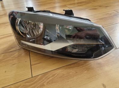 VW Polo Headlight 1LE 247 051 04