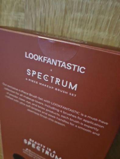 SPECTRUM 4 piece makeup brush set