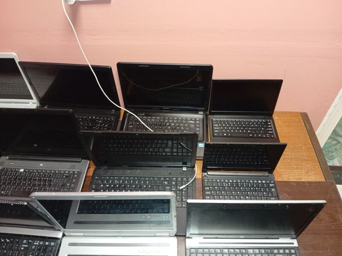 30 job lot laptops