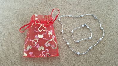 Necklace and bracelet