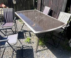 Garden table and chairs (Please read)