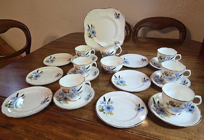 Arklow Pottery Vintage Bone China Tea Set 6 settings