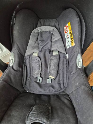 Maxi Cosi car seat & Easyfix base