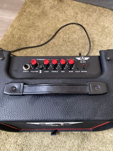 Guitar amp