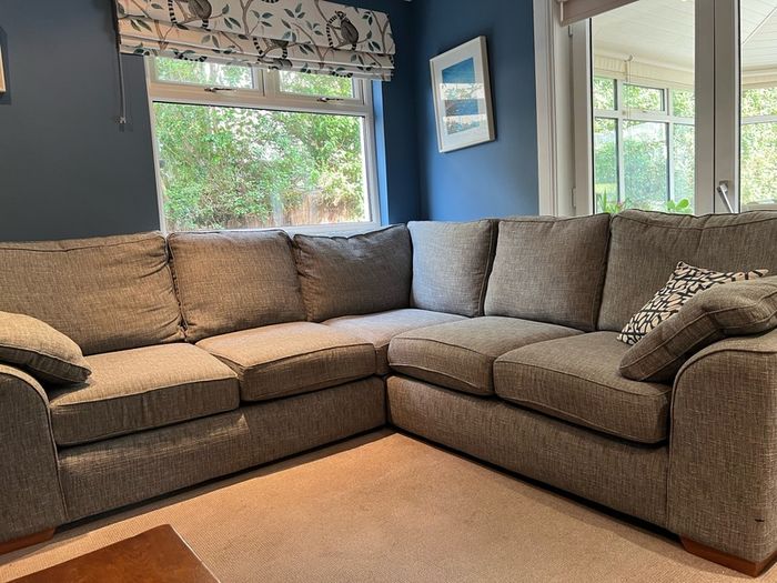 L Shaped Sofa (Grey)