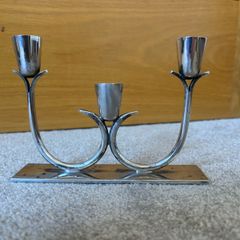 Mid-Century Modern silver-plated 3-light candelabra manufactured by Oneida Silversmith