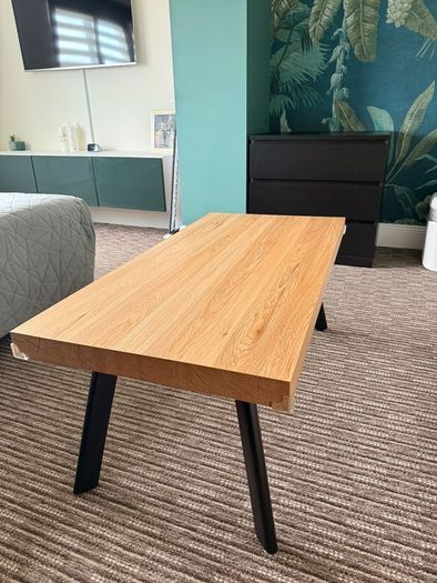Coffee table-oak