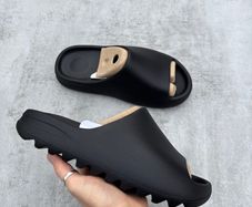 Black Yeezy Slides - YS 01