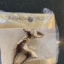 Small doe / Bambi brooch (new, multiple) Image 4