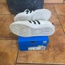 Adidas boys runners white size 3 Image 4