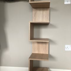 Wall corner hanging shelf