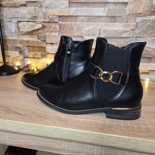 Black Women's Ankle Boots Gold Chain On The Side Gold Studs On The Edge Elastic On The Side, size 39