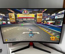 Gaming Monitor 32" Curved