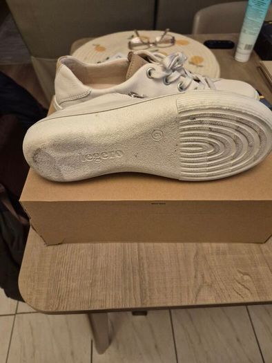 ladies shoes