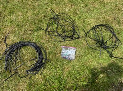 Large TORO Micro Drip Irrigation Set 32 Plant Watering Lines, Stakes & Emitters