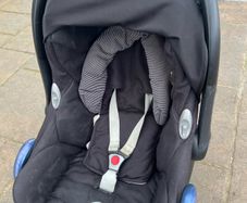 Maxi Cosi car seat