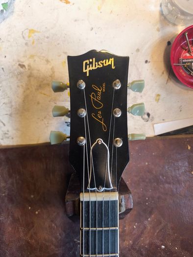 Chibson Les Paul Deluxe