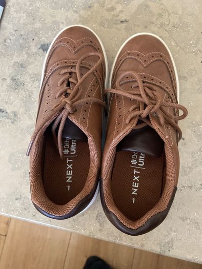 boys shoes