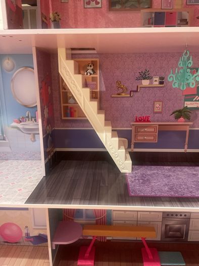 Barbie dream house