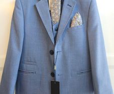 Cavani 3 piece Communion Suit (shirt, tie and pocketsquare included)