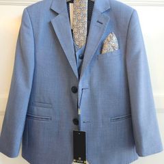 Cavani 3 piece Communion Suit (shirt, tie and pocketsquare included)