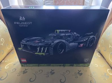 LEGO 42156 PEUGEOT Le Mans Hybrid Hypercar