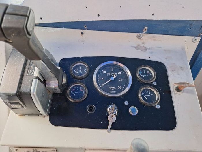 Elysian 27 cruiser