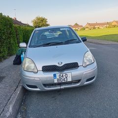 2004 Toyota vitz