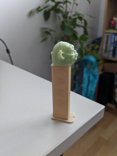 Yoda pez dispenser