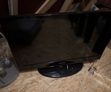 Samsung 32 inch HD LCD TV