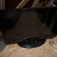 Samsung 32 inch HD LCD TV