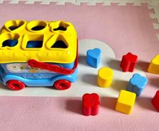 Mickey Mouse sorting shapes toy