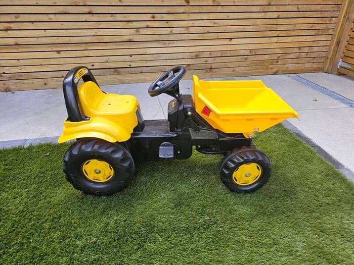 jcb ride on toy never used
