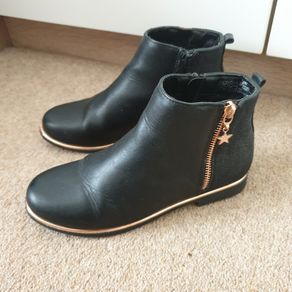 Boots for girls