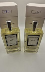 2 x 100ml bottles of men's perfume (Esscence Vault)