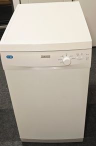 Zanussi ZDS12002WA Dishwasher  Very Good Condition