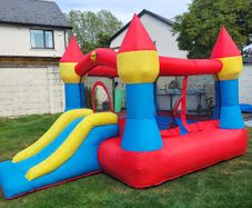 Kids bouncy castle with blower