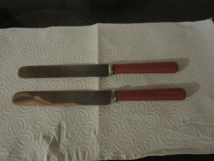 vintage NEWBRIDGE knives