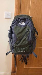 north face back pack 40 L