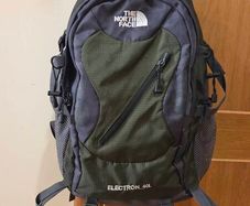 north face back pack 40 L